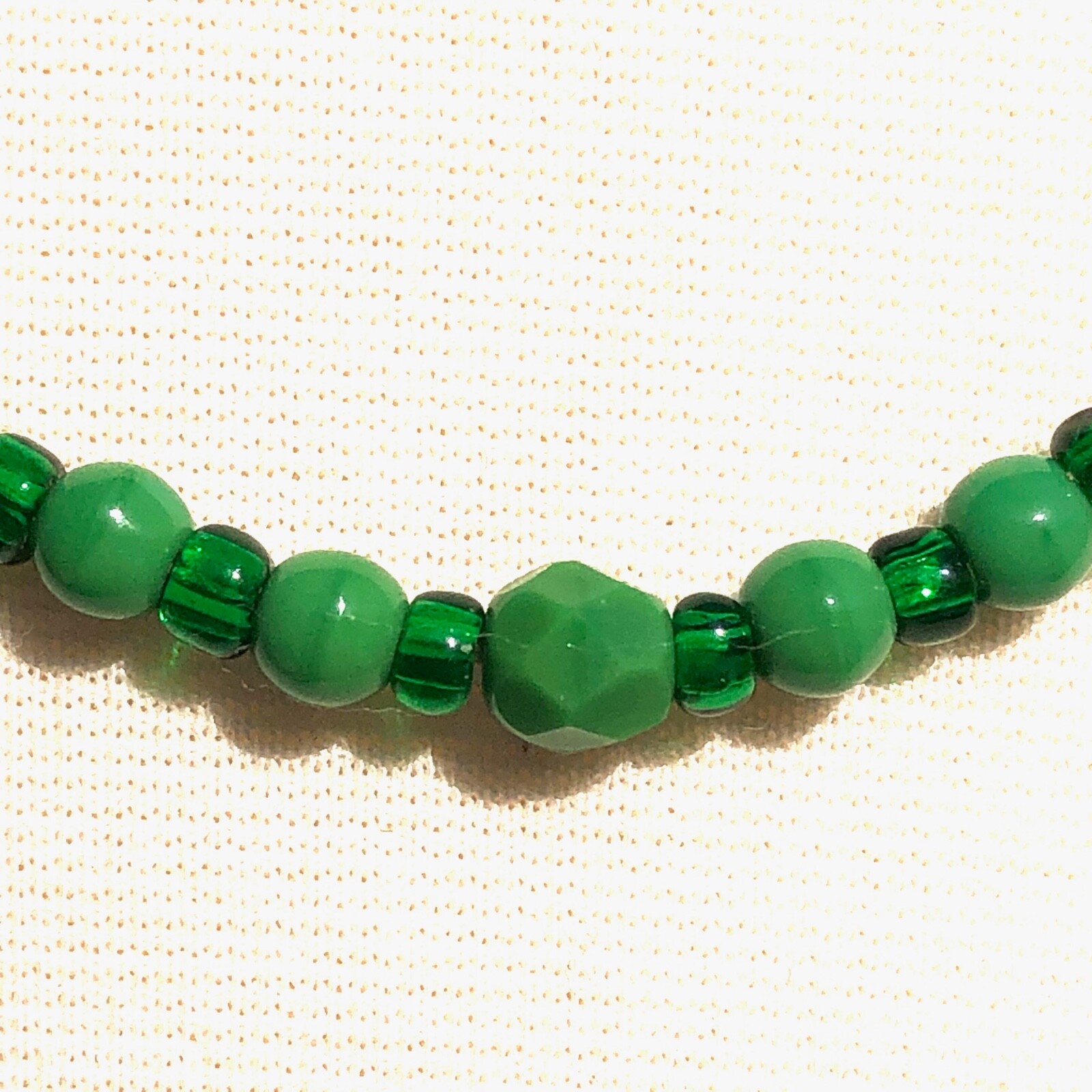 30″ Green Opaque Smooth Marble 1/4″ Bead Necklace Sm Seed Beads Continuous JN22