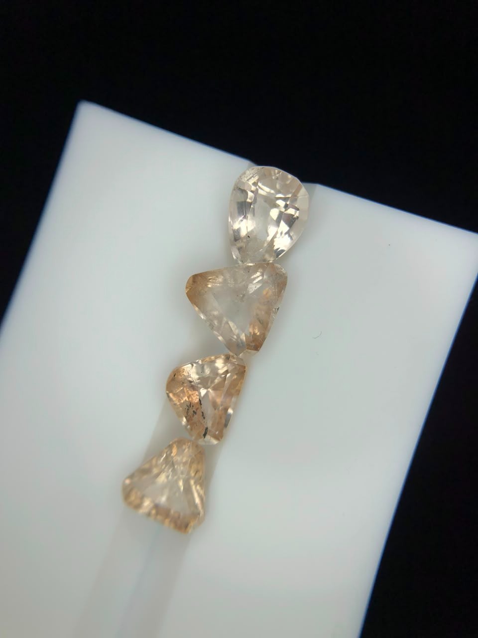6.90 carat Natural light brown color topaz loose gemstone from skardu Pakistan