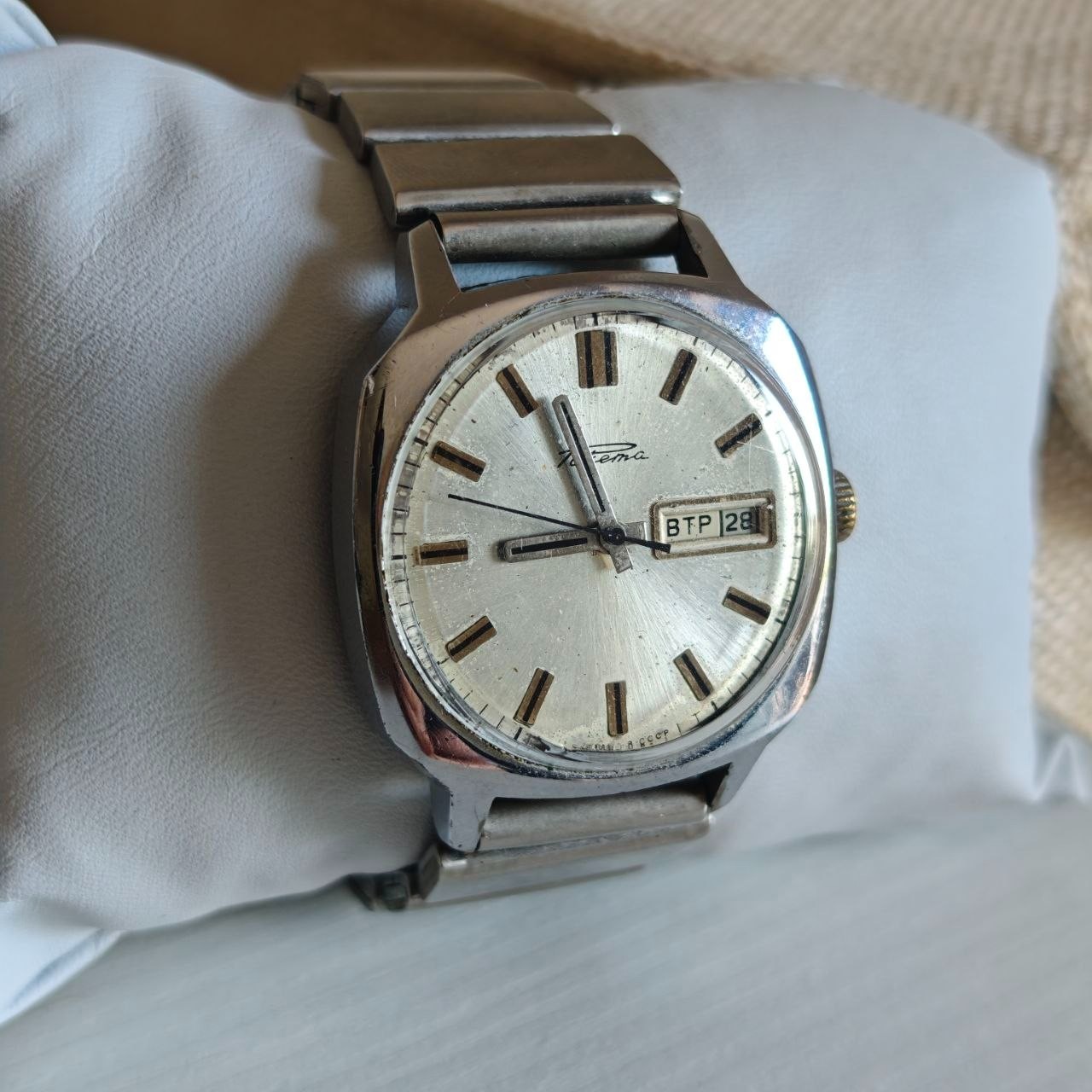 Vintage Soviet Raketa Automatic Watch Cal. 2627.H 29 Jewels Day-Date USSR