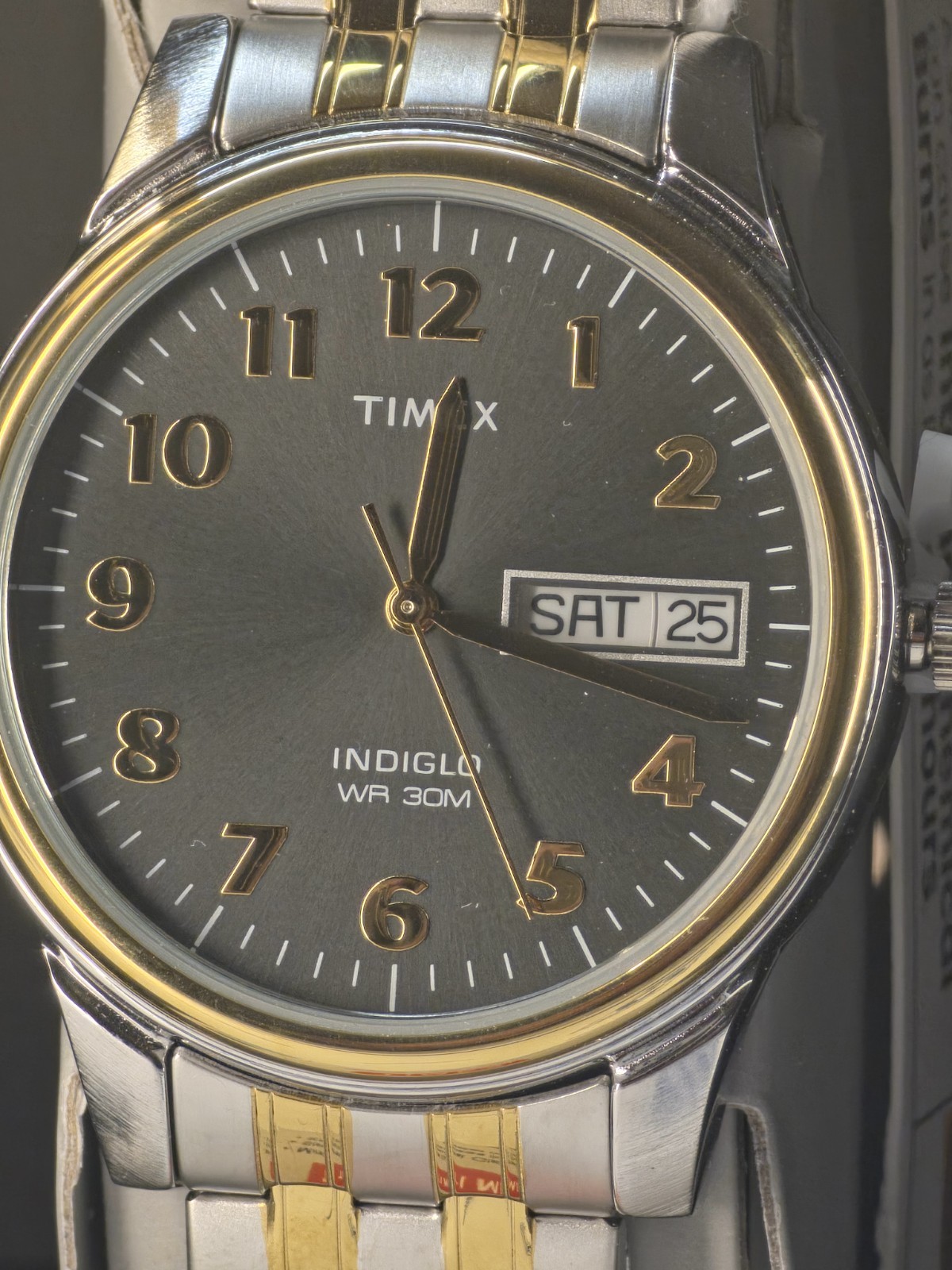 Timex T26481, Easy Reader, Men’s, 2-Tone Expansion, Day/Date, Indiglo.