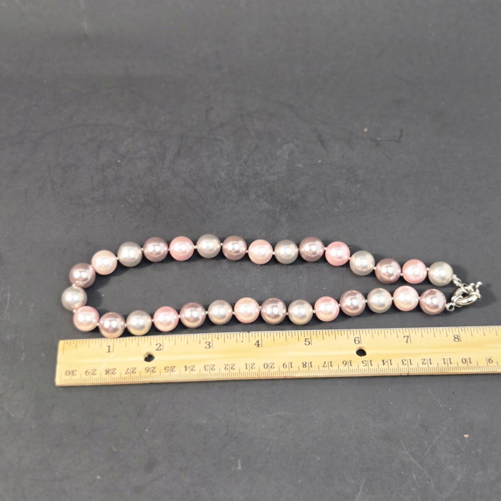 Pink Mauve Cream Faux Pearl Knotted Necklace Silver Tone Spring Clasp 16.5 In