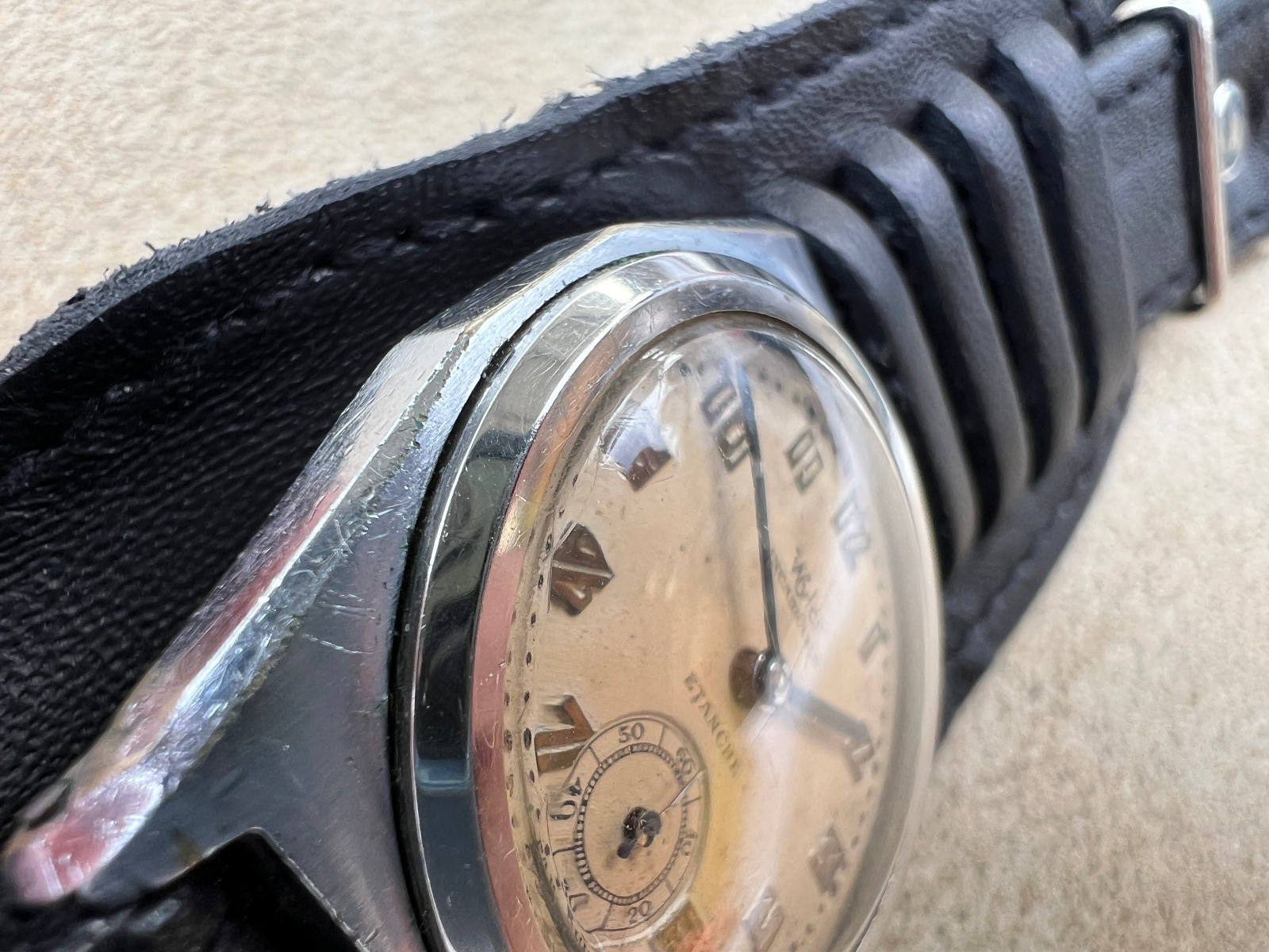 Vintage Wyler rare ww2 Military Etanche watch Deco numbers Tropical dial Works