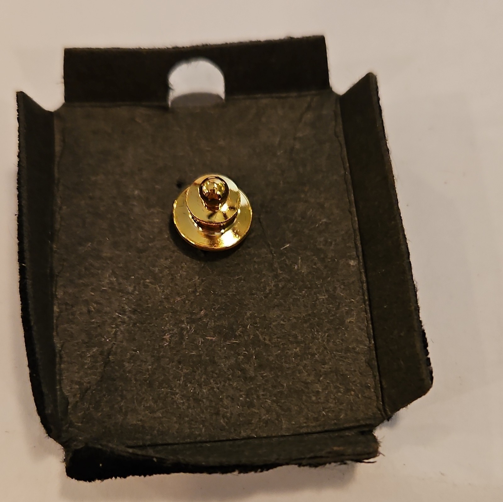 Gold Tone Metal Flame Shape Lapel Pin / Tie Tack w/ Clutch Back