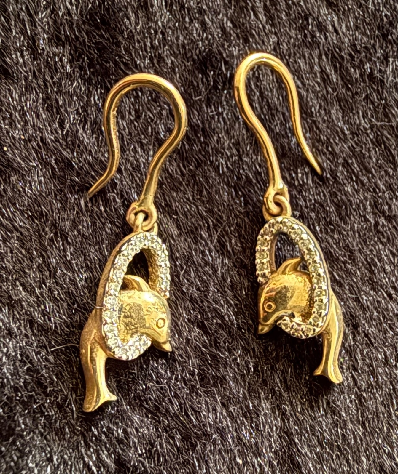 1OK Yellow Gold Dolphin & Diamond Dangle Earrings by Kanak Aprox. 2.74 Grams