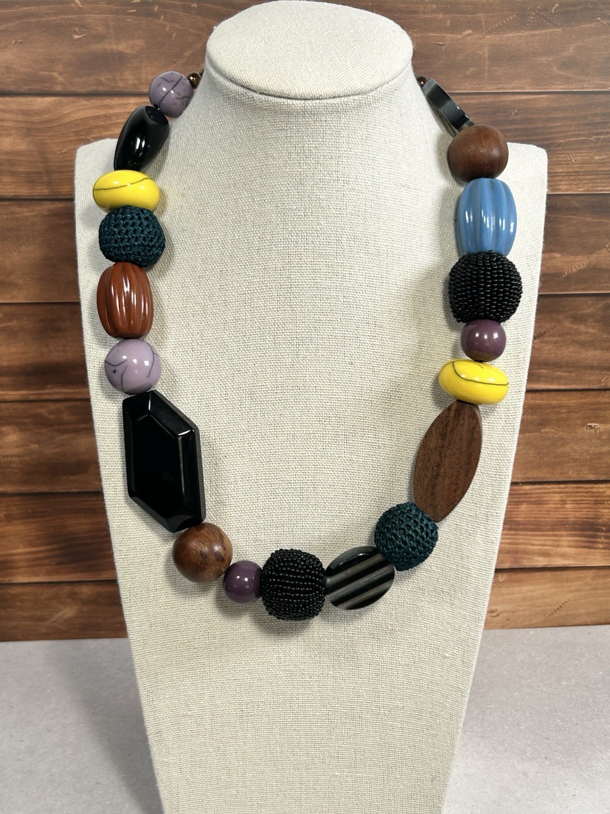 Vintage Unique Chunky Beaded Necklace Yellow Blue Brown 18″ Retro MCM Casual