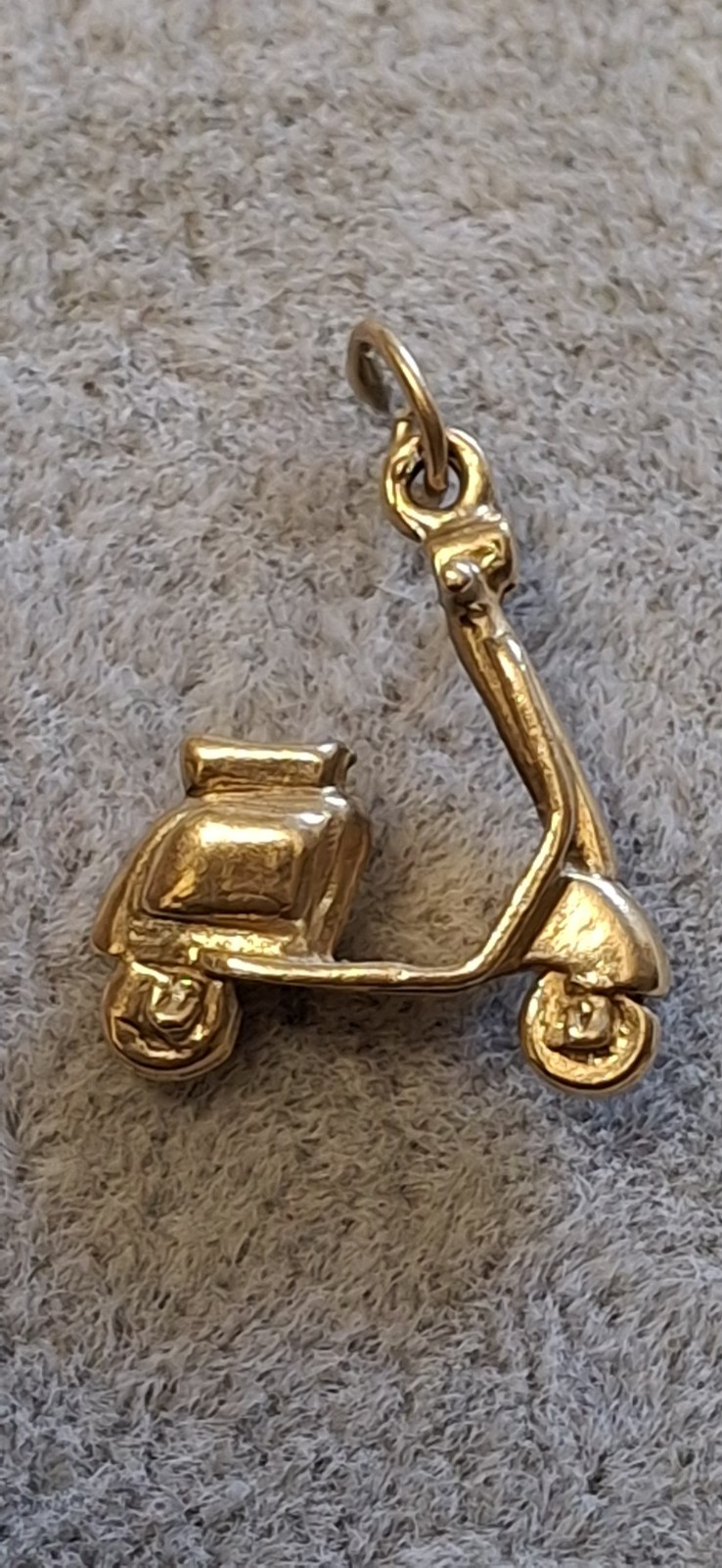 Vintage 9ct Gold Vespa / Lambretta Scooter Charm / Pendant