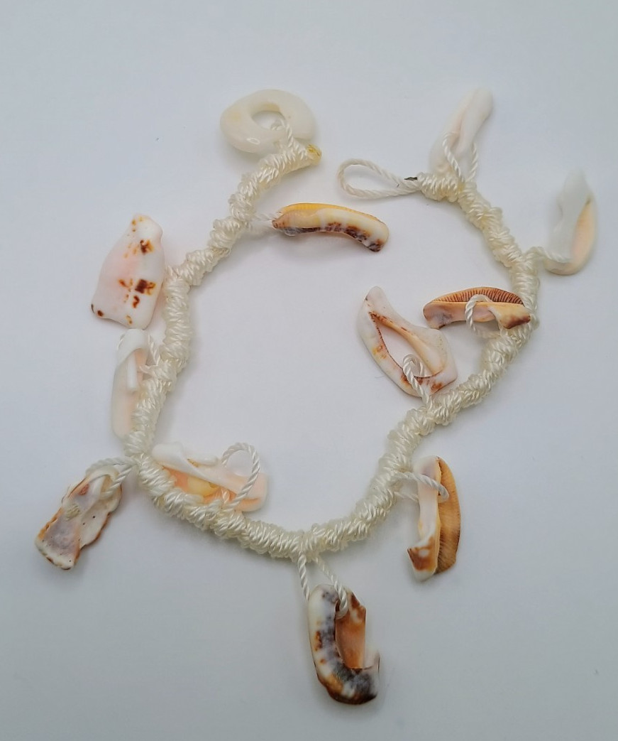 Handmade Macrame Anklet with Natural Mother-of-Pearl Shells