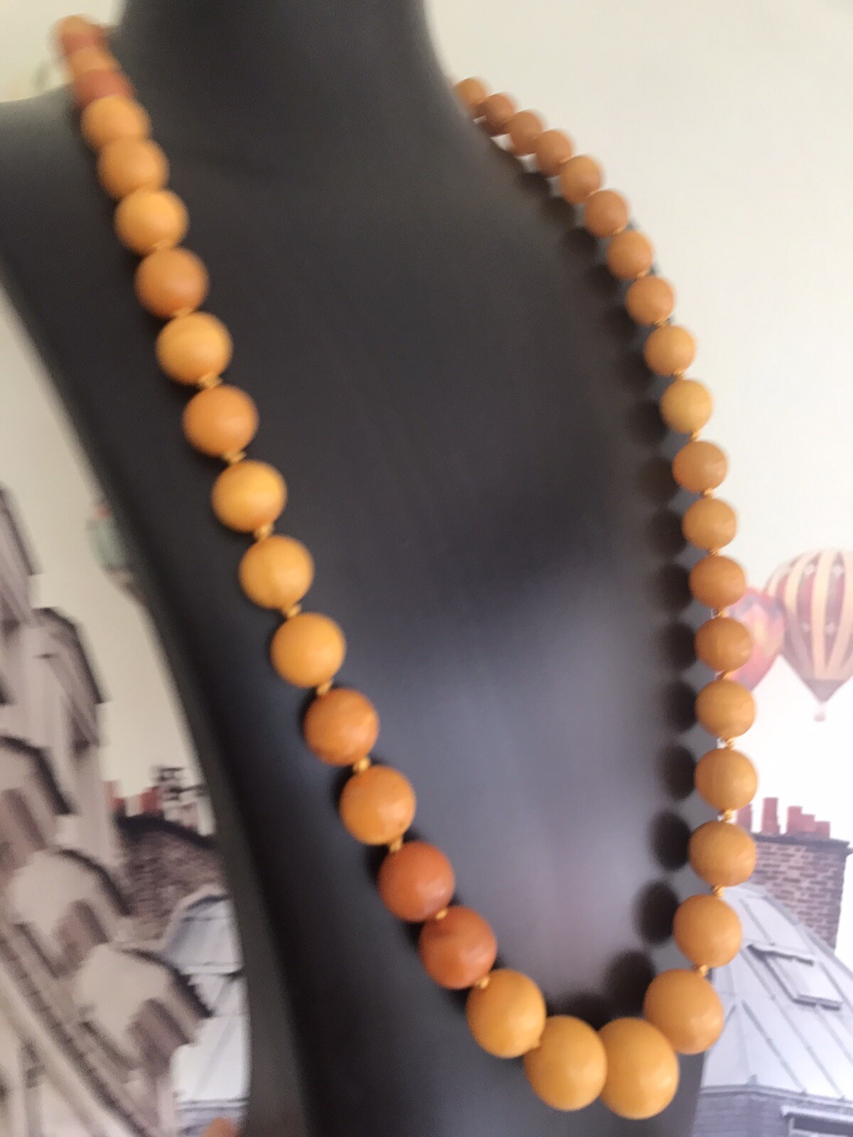 VINTAGE NATURAL BALTIC EGG YOLK BUTTERSCOTCH AMBER NECKLACE BEAUTIFUL SPHERE 55g