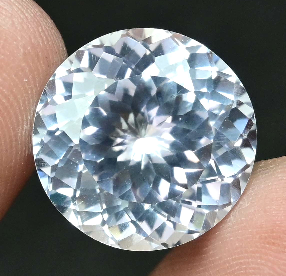 Flawless Natural White Colorless Montana Sapphire 22.15 Ct Certified Gemstone