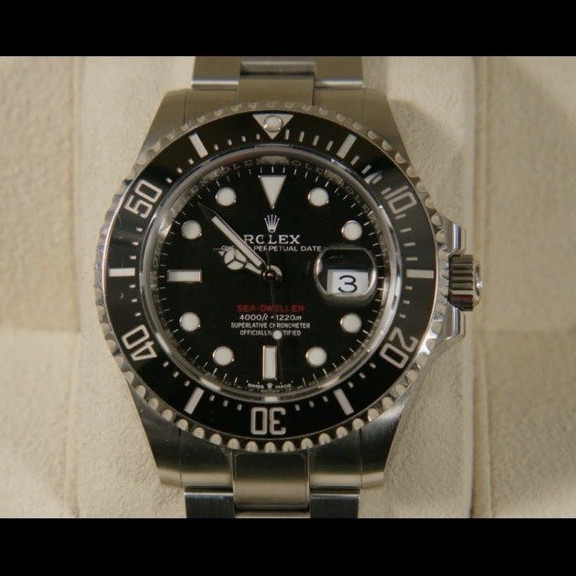 Rolex Sea-Dweller 43mm Black Dial Steel Bracelet Automatic Date Original Box.