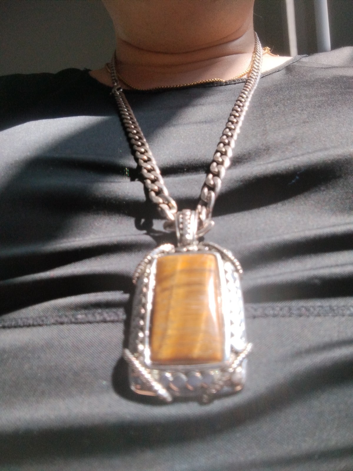 Vintage Joan Rivers Goldtone & Tigers Eye Pendant Necklace