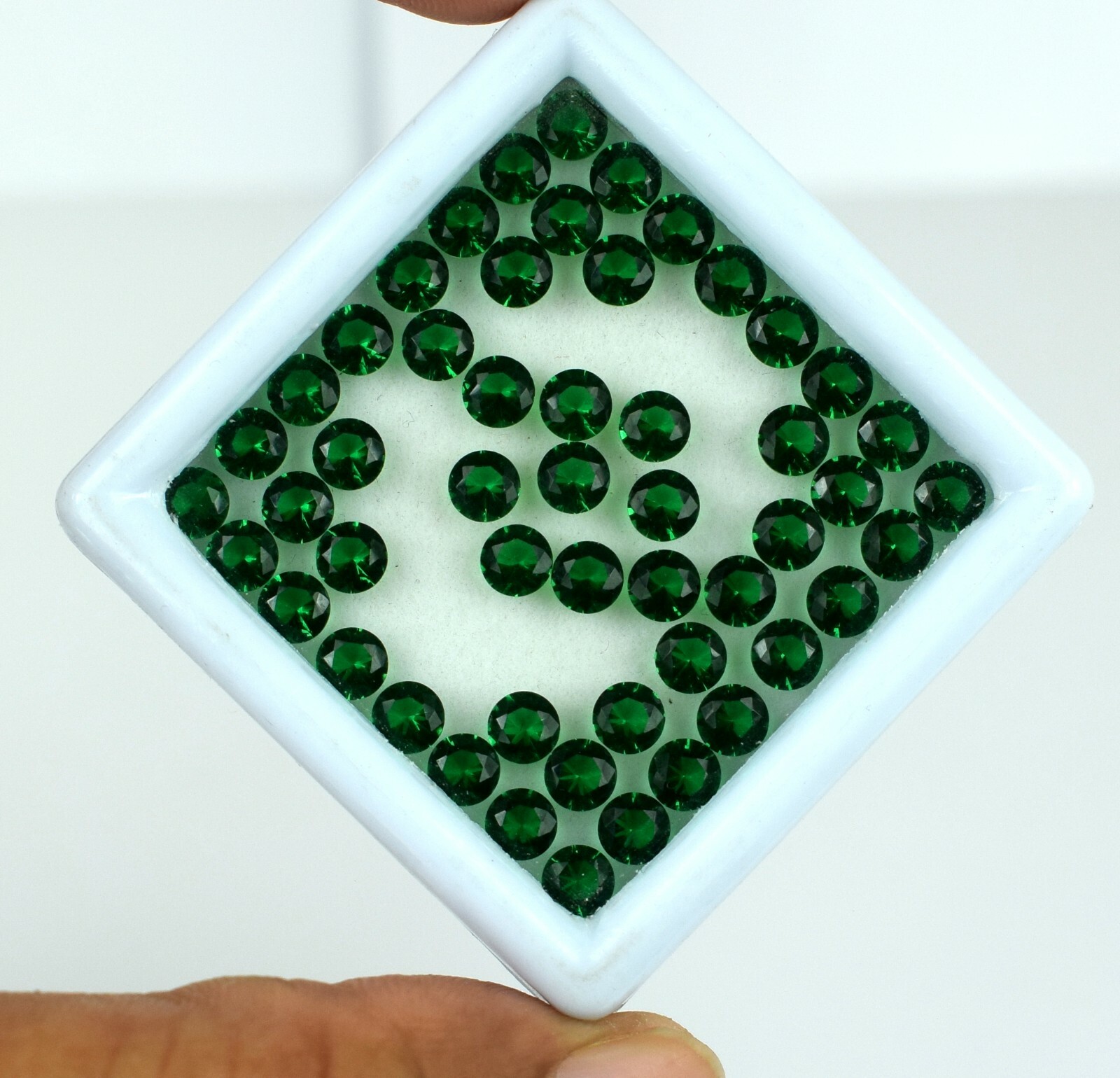 Treated Emerald Gemstone 50 Pcs Lot Natural 10.20 C/3mm Round Certified