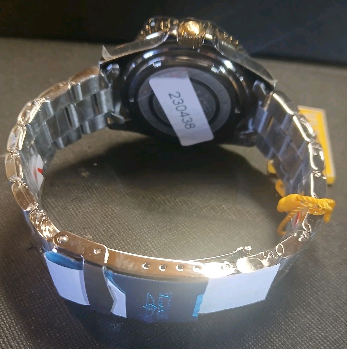 Men’s Watch. Brand New Invicta Pro Diver Current wave. 2-Tone Band. 43mm. #30022