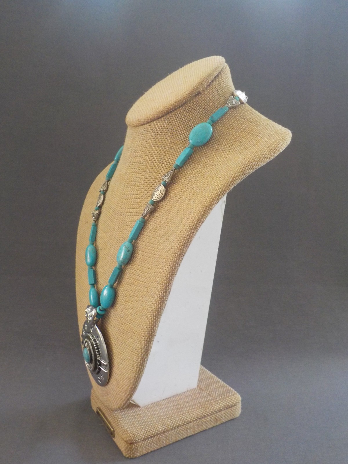 Faux Turquoise Pendant Necklace Round Silver Tone Metal 20″ Long Oval Dyed Stone