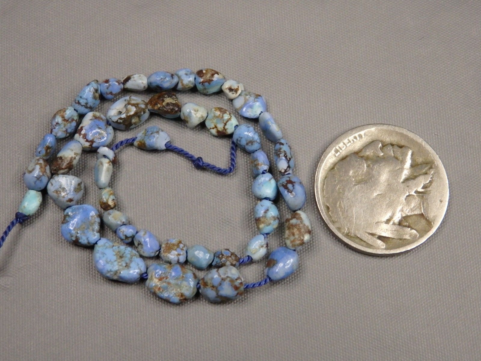 Natural GOLDEN HILLS TURQUOISE 4-8mm Pebble & Flat Nuggets 8″ Strand 18cts😍~C~