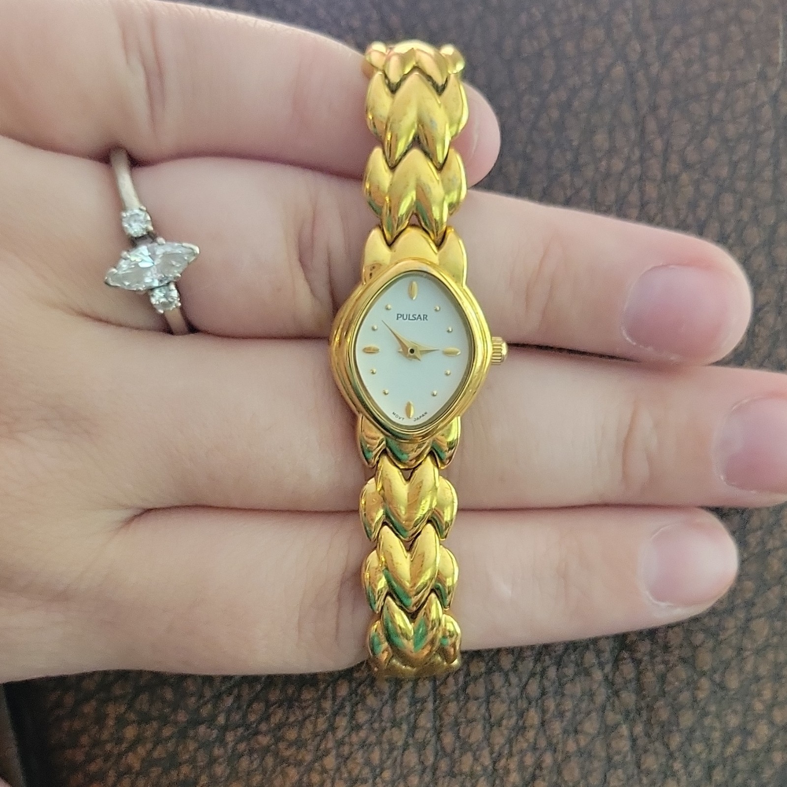 Pulsar Women’s Quartz Oval Gold Tone Bracelet Watch White Dial