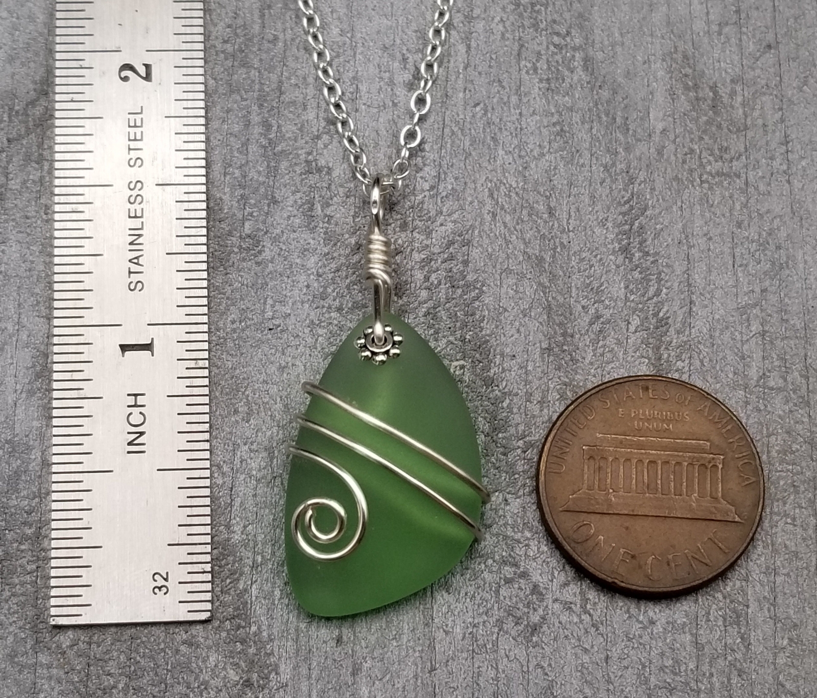 Hawaiian Jewelry Sea Glass Necklace, Wire Peridot Green Necklace, Unique Beach