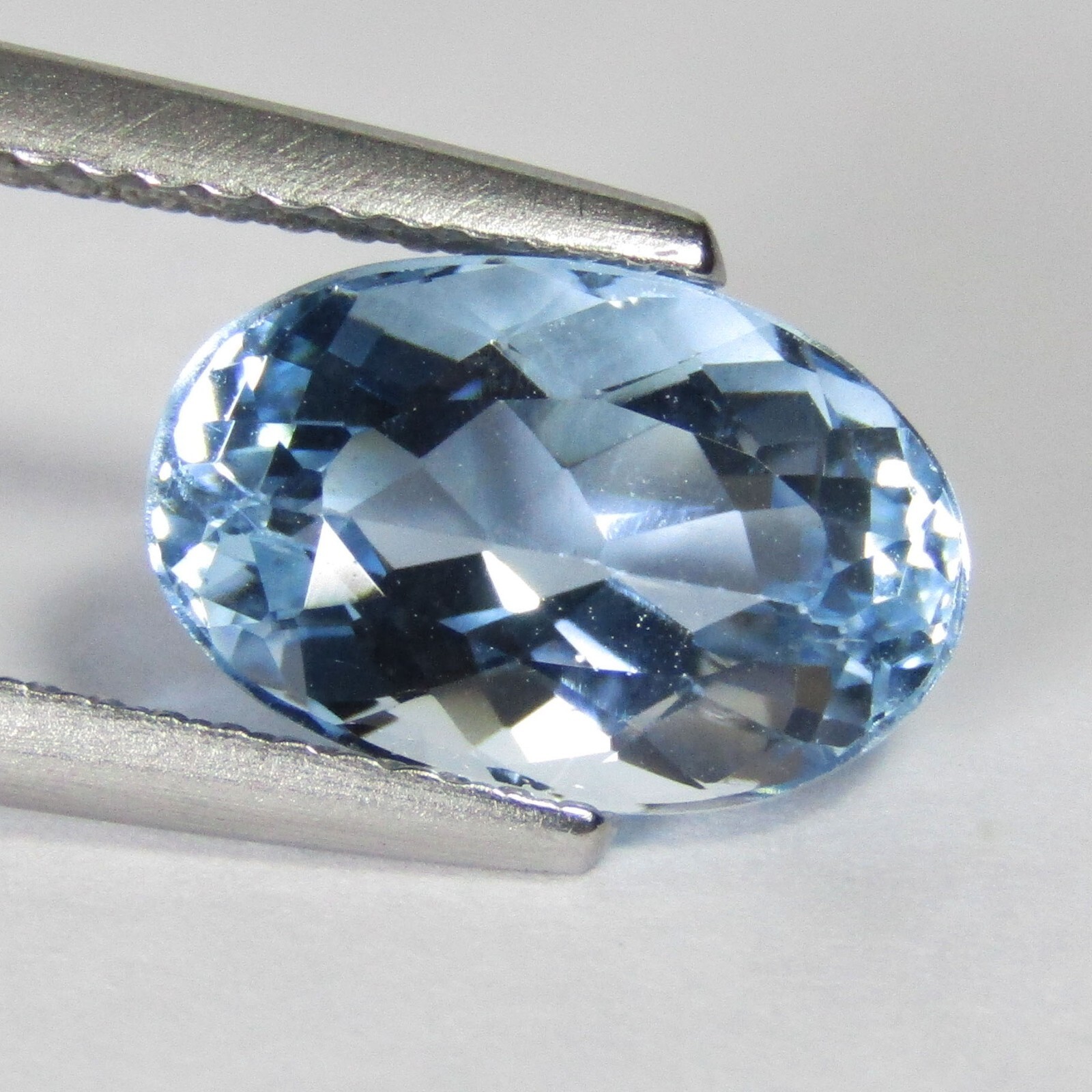 3.06Cts Natural Ravishing Unheated Aquamarine 11×7.2×6.2mm Oval Brazil Gemstone
