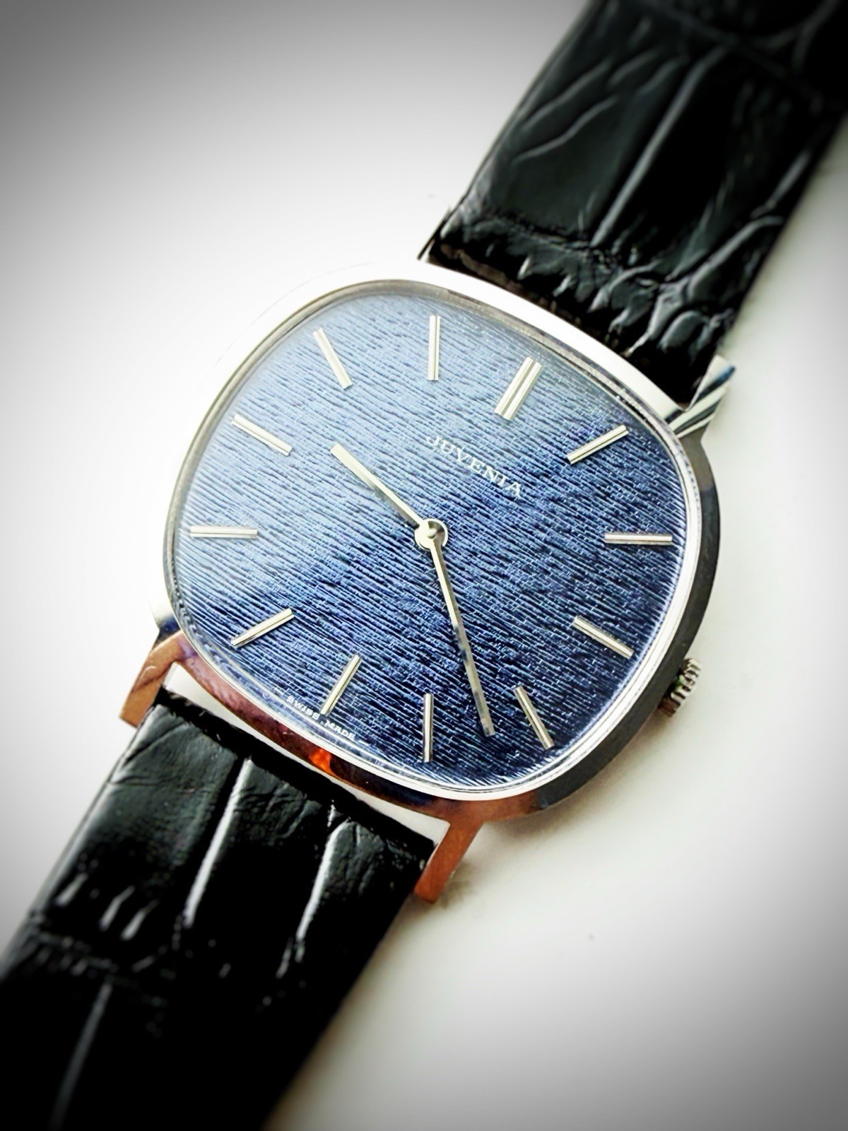 Rare Vintage JUVENIA 8923EB-LR Mechanical Watch Swiss Old Stock Brand New