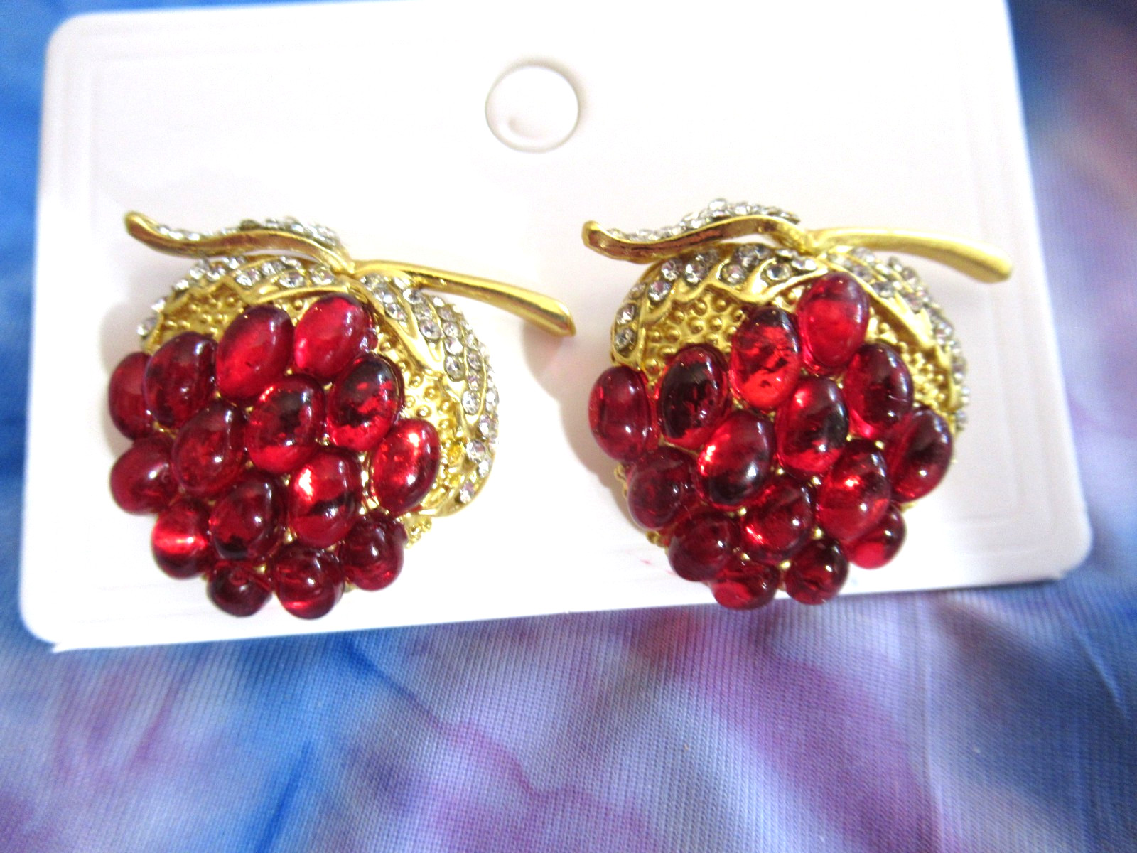Red Raspberry Cabochon Earrings Gold Tone Fruit Crystal Pierced Statement NEW