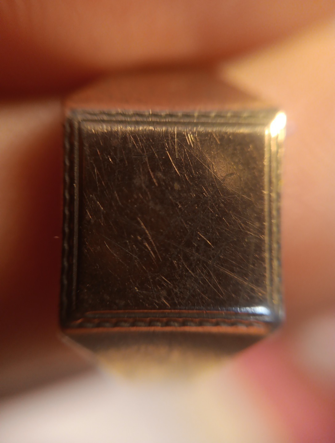 Vintage 9ct Gold Square Flasher Signet Ring – Size T½ – 2.3 grams