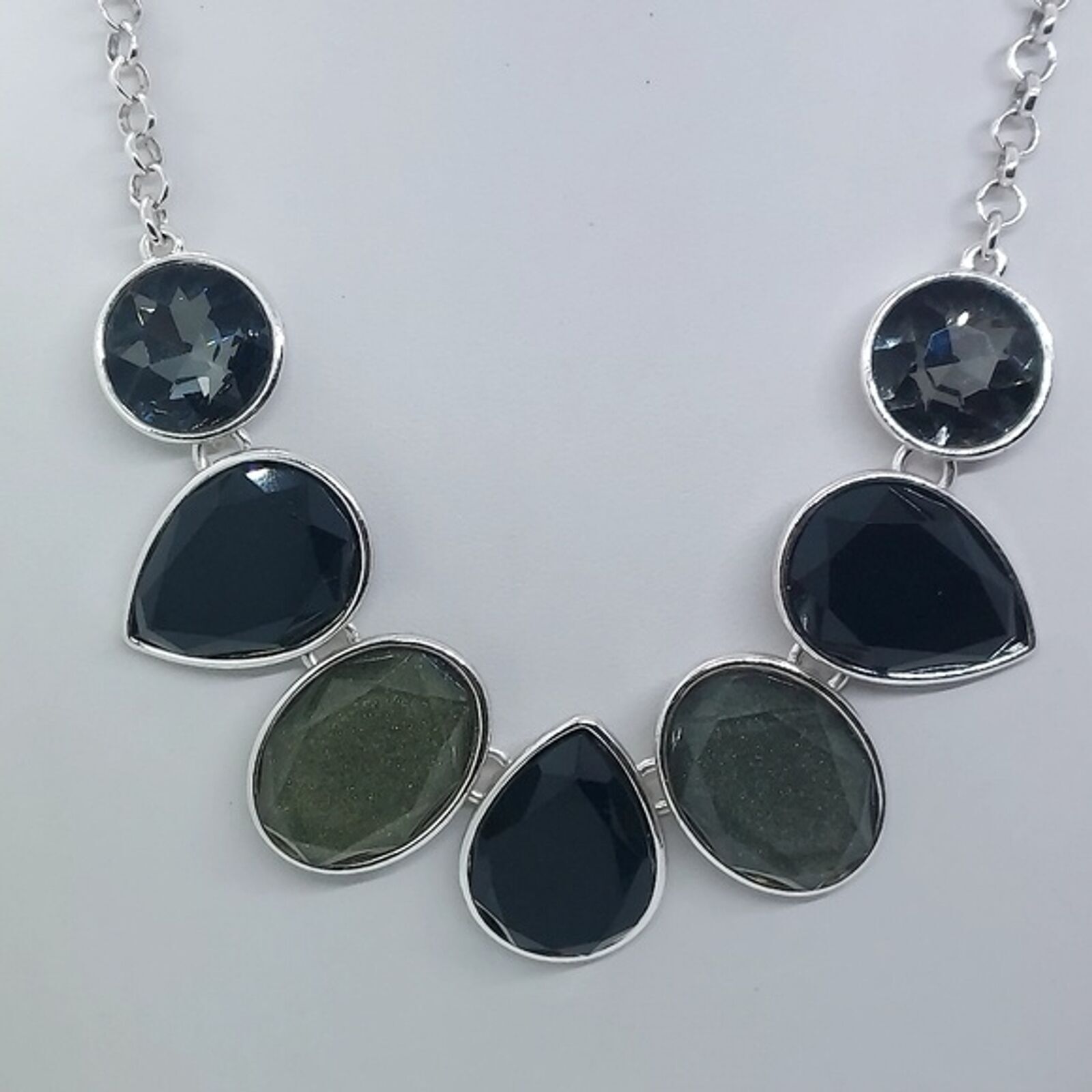 Black and olive green statement Necklace