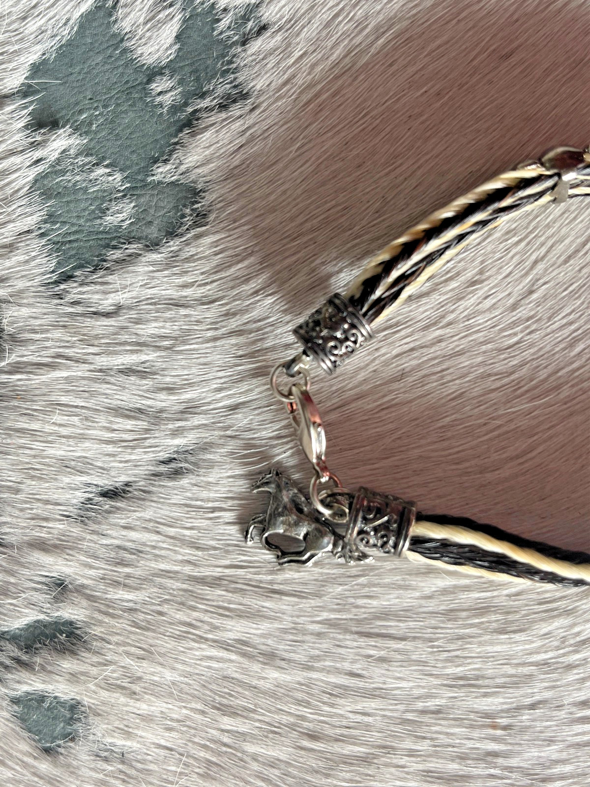 Western Womans Bracelet 8 x 3/8 in Horsehair Silver Concho Lobster Multicolo