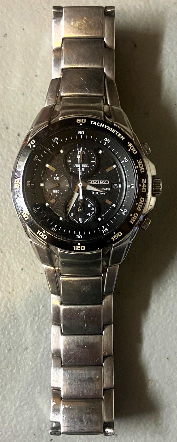 Seiko Quartz Chronograph Tachymeter 100m Black Dial 42mm SS Bracelet