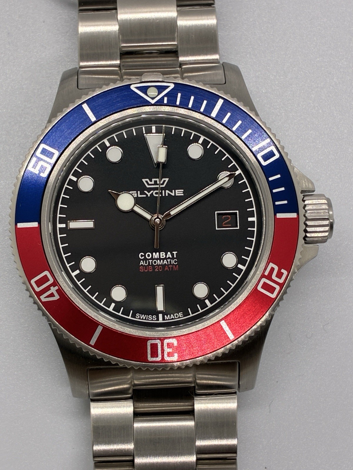 [NEW] Glycine Men’s Combat Sub 42mm Automatic Watch GL0388