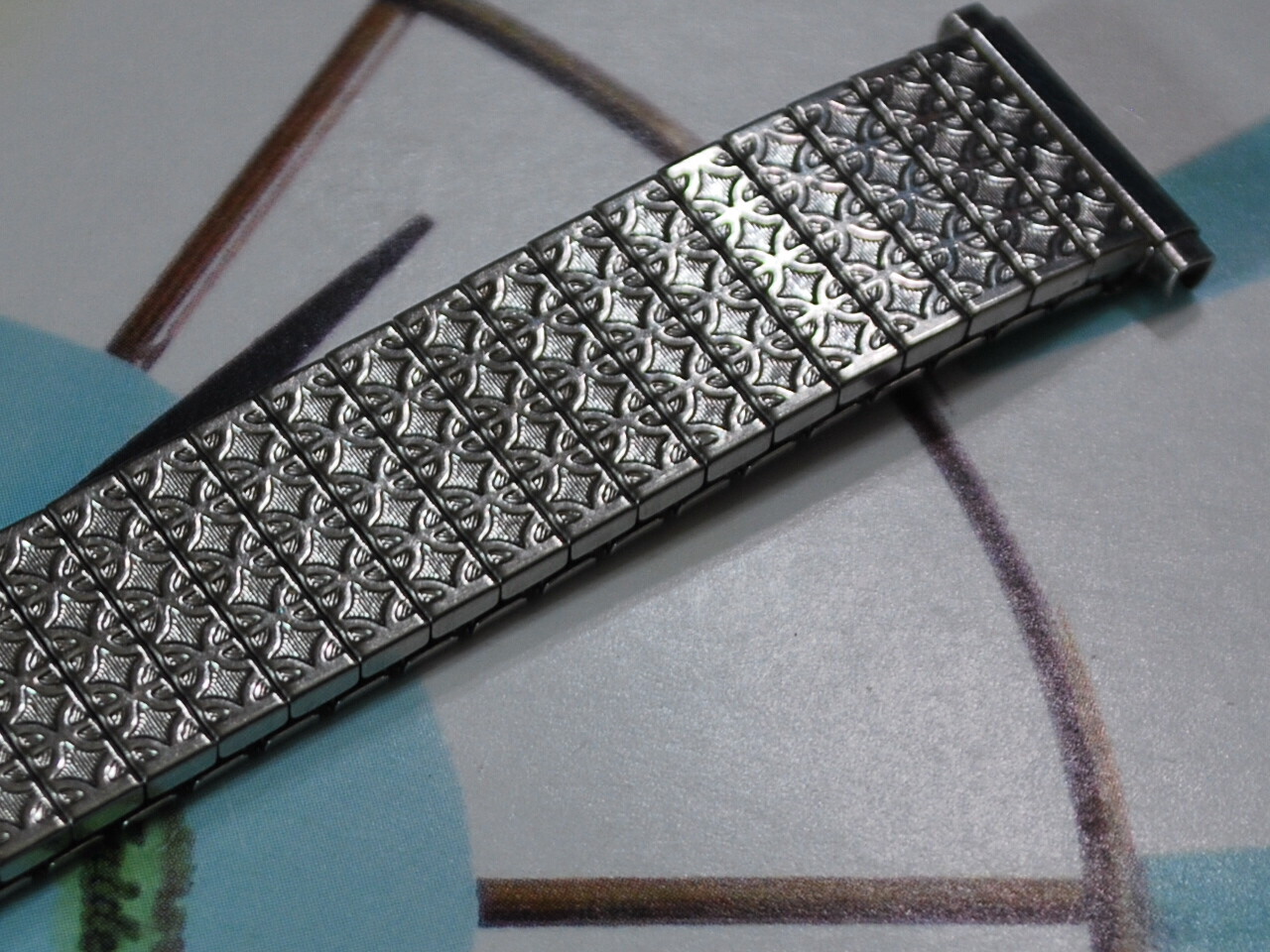 Nice Vintage USA Made 15mm to 19mm S.S. Men’s Watch Band — ZUSA112821