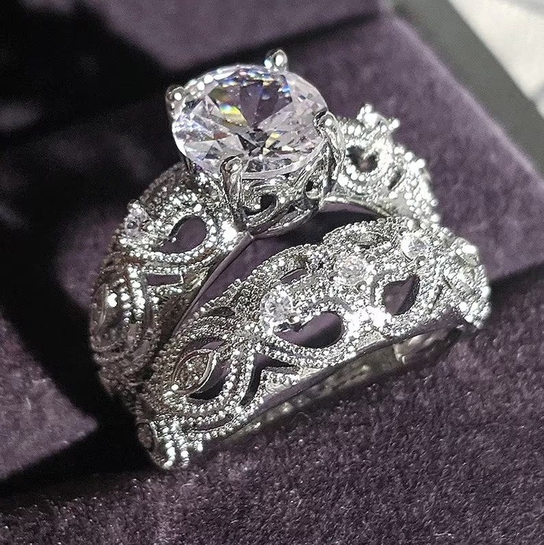 1.84 Ct CZ Valentine Gifts Band Silver Plated Migraine Edging Bridal Ring Set