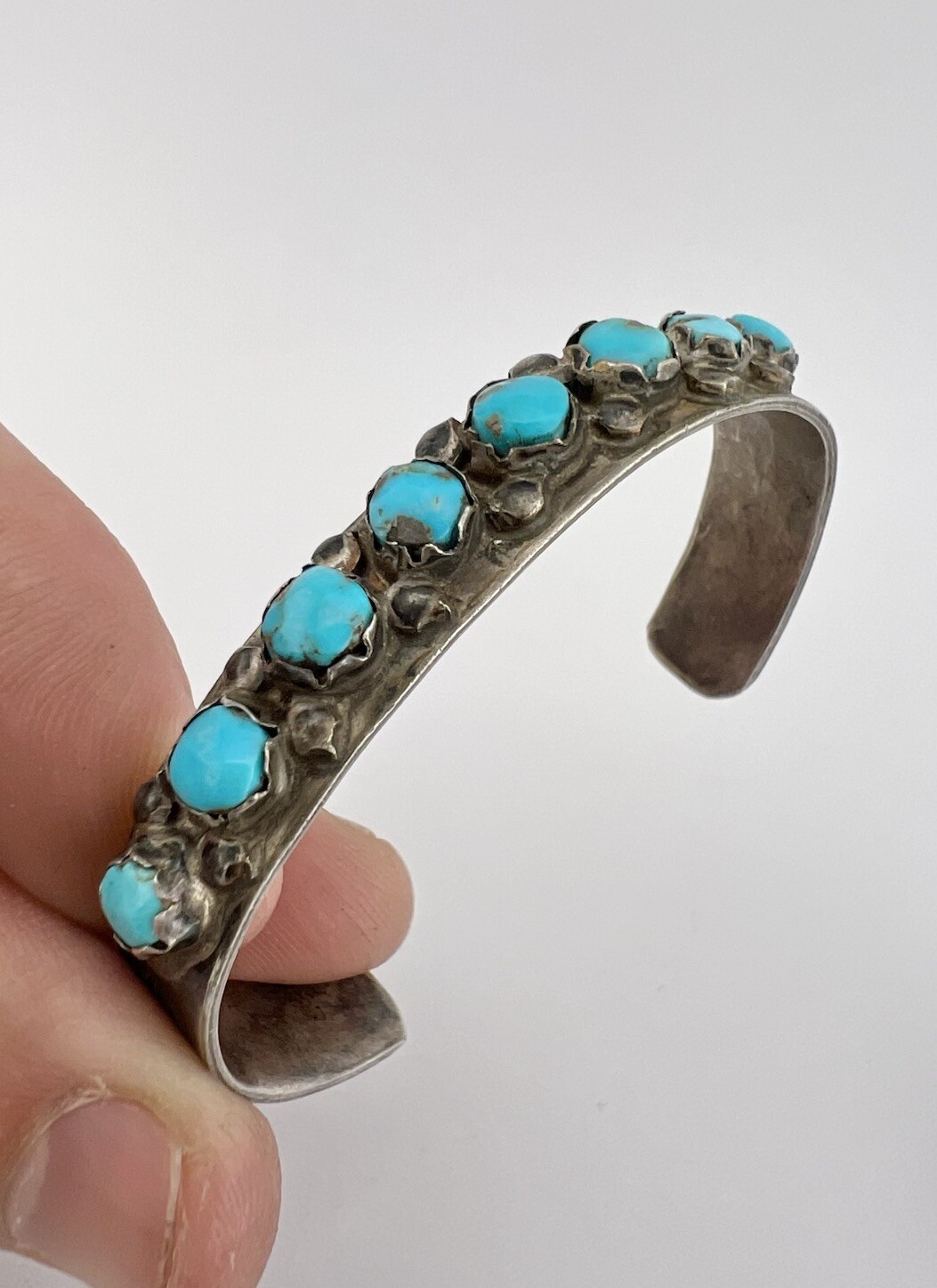 Vtg Fred Harvey Navajo Sterling Silver Turquoise Stamped Row Cuff Bracelet