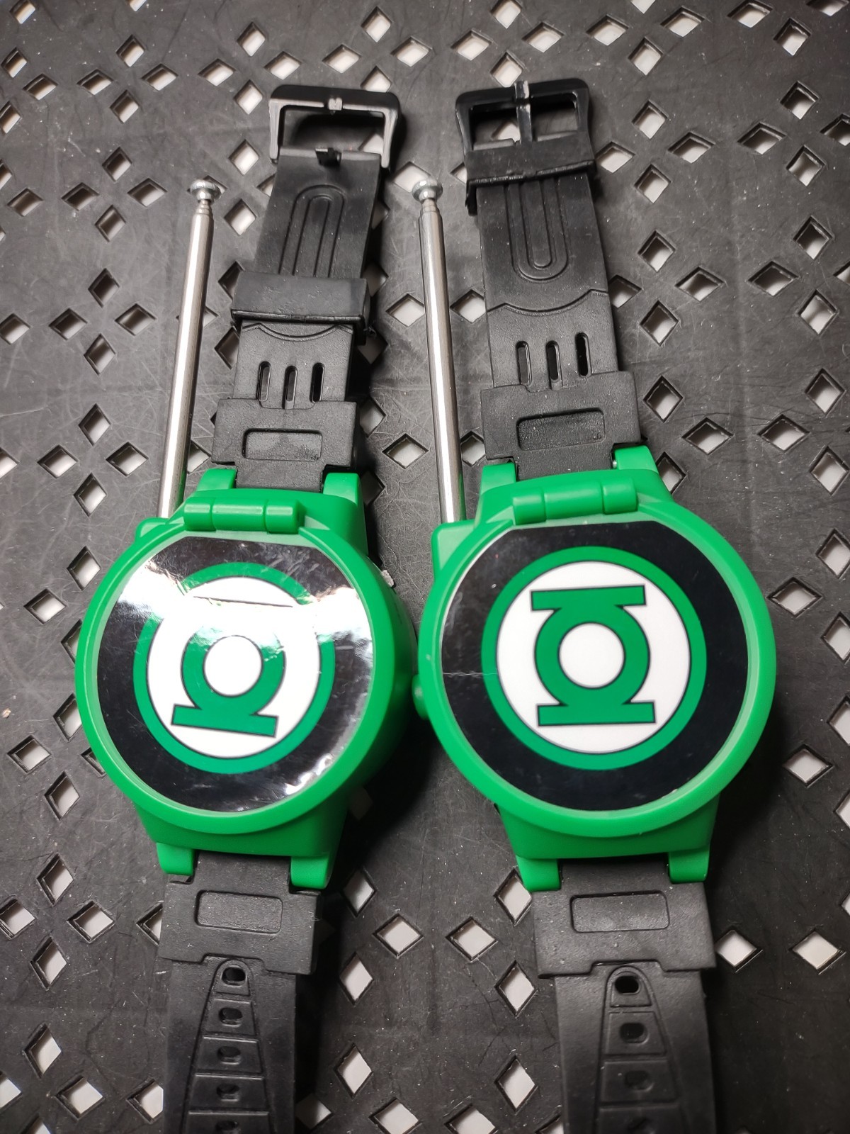 Lot Of 2 Green Lantern DC Comics Walkie Talkie Watches DC Comics Lot HGHAM