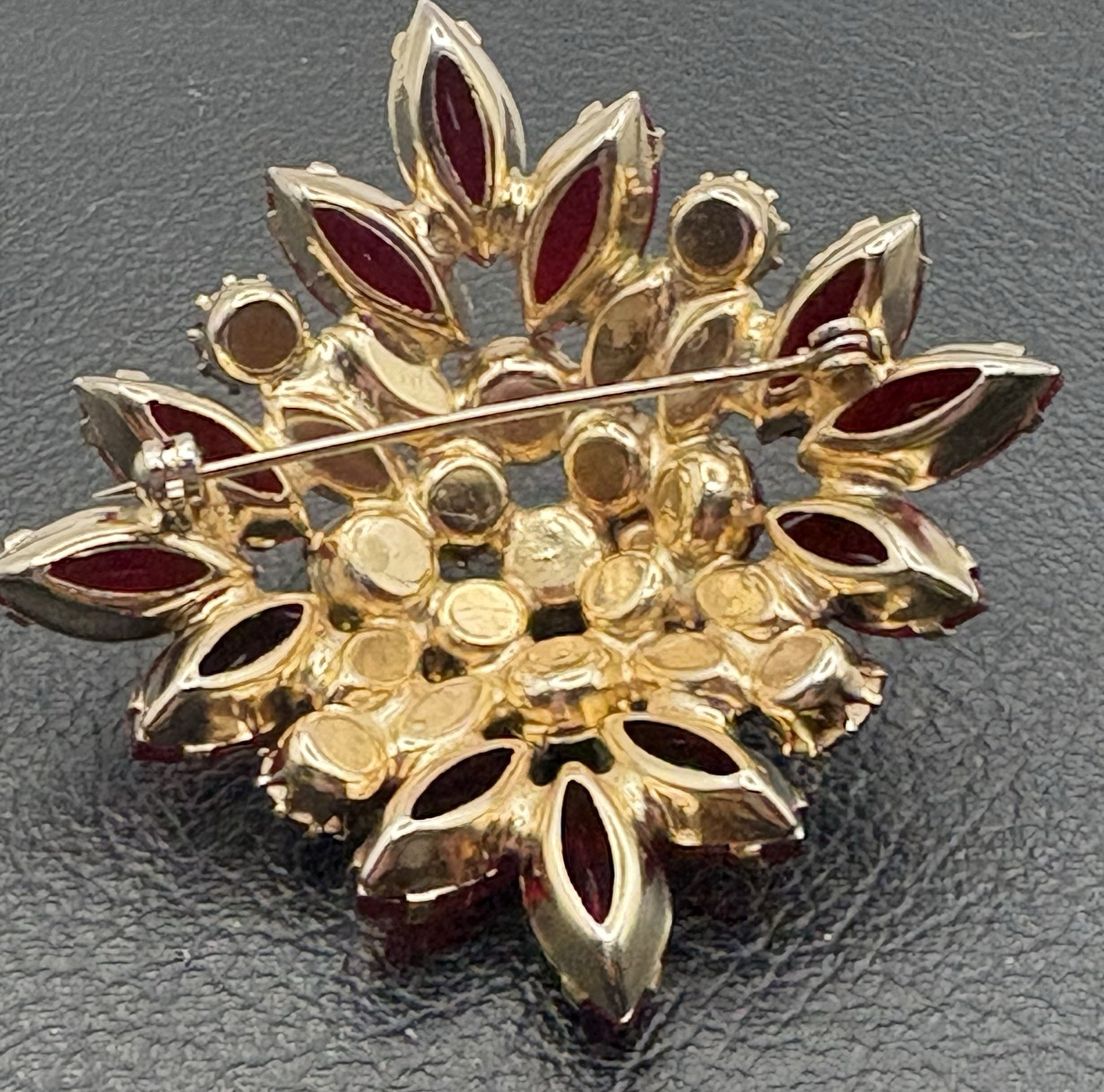 Vintage Ruby Red rhinestone Brooch Juliana Style Layered Red Crystal Gold Tone