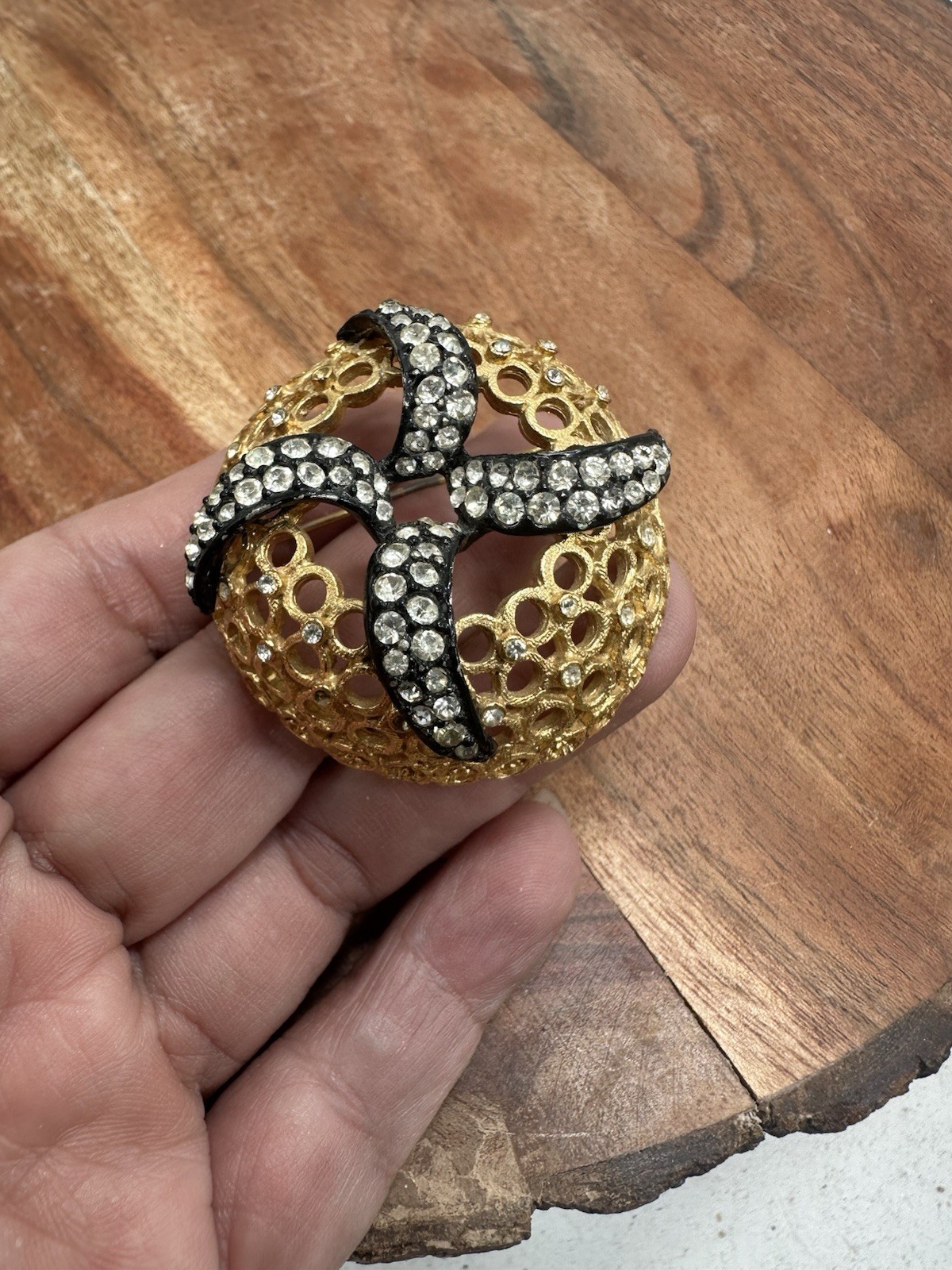 Vintage Art Deco Dome Gold Tone Rhinestone Brooch Pin