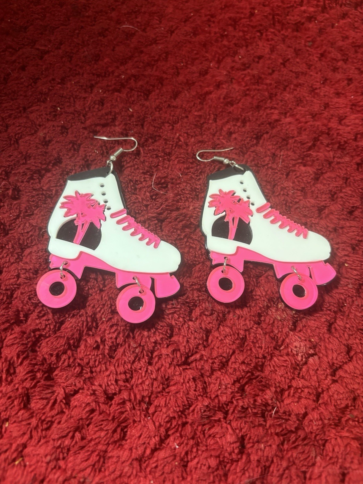 Retro Quirky Earrings – Roller Disco! – Roller Skates & Cassettes – Vinyl Charm