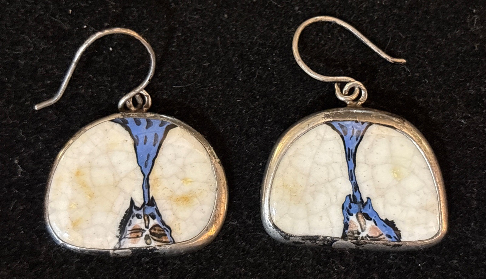 1990’s Artisan Studio Silver & Enamel Quirky Front & Back Cat Dangle Earrings