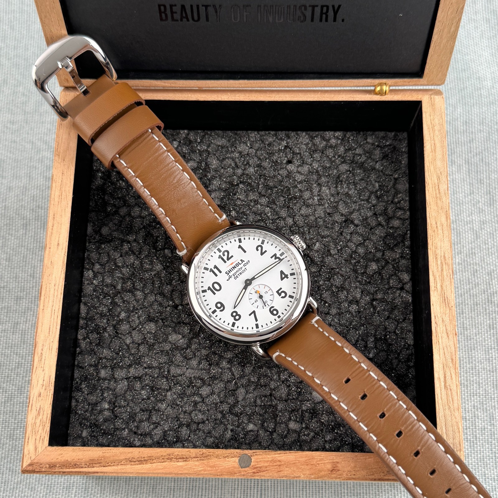 Shinola Runwell Watch 41mm Slate White Dial Argonite 1069 Men’s Watch S011000010