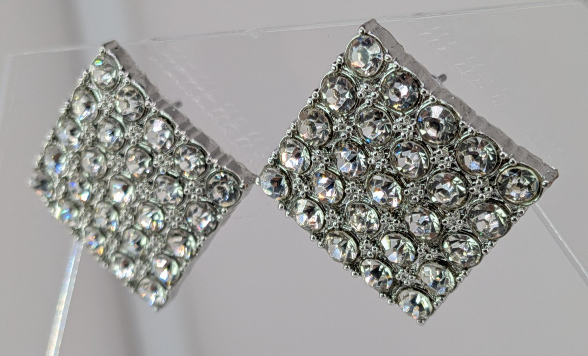 Vintage Rhinestone Stud Earrings Silver Tone Diamond Square Pave 15/16in Clear