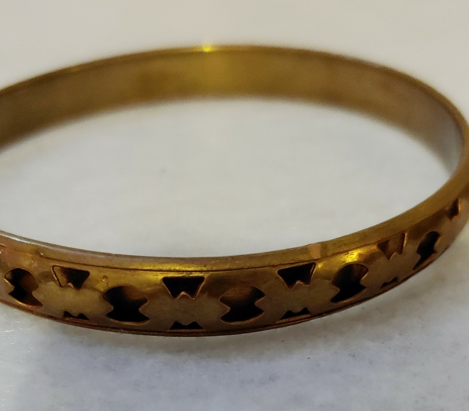 Vintage Solid Copper Bracelet ( Inside Dia 2 5/8in x 3/8in WIDE )