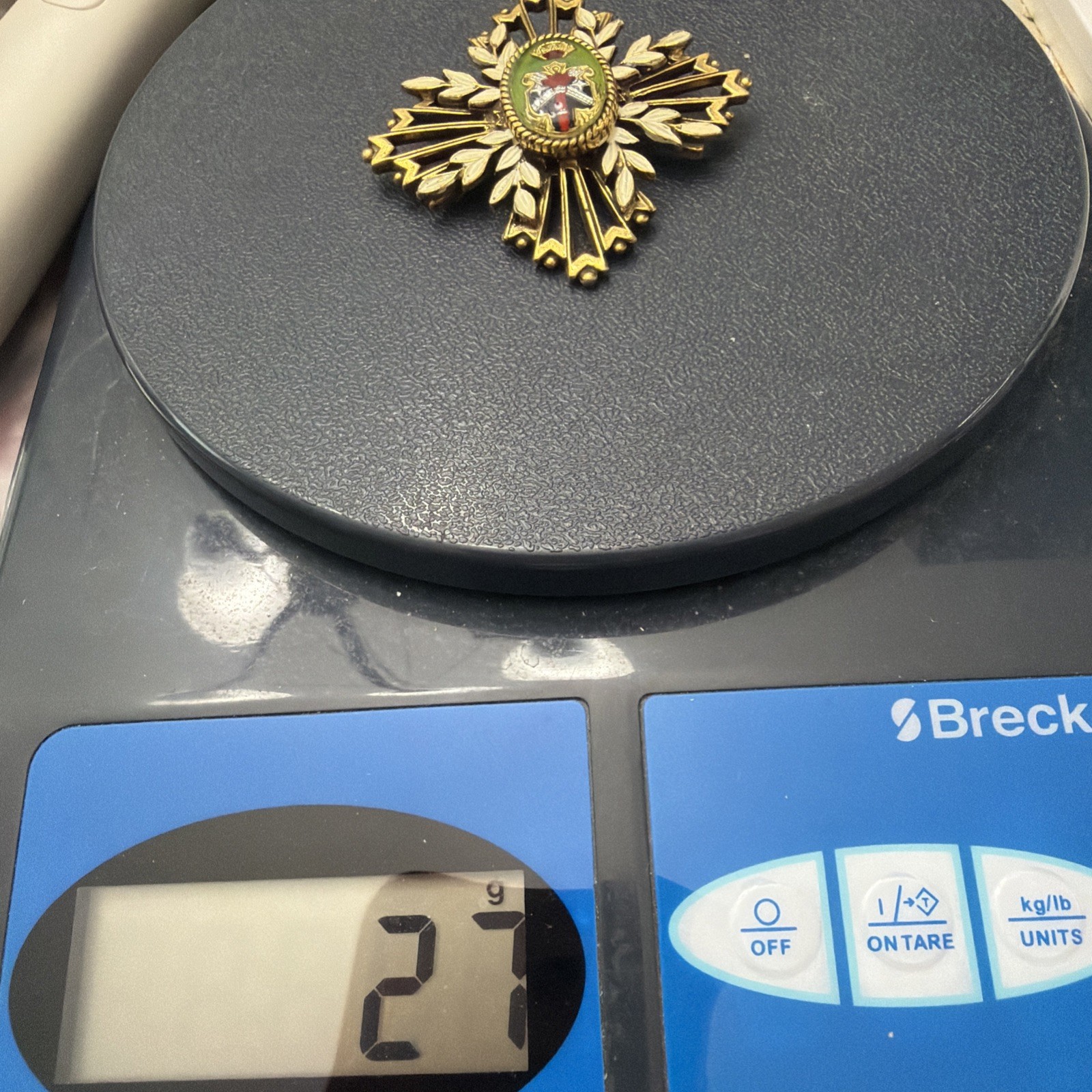 Vintage Coat Of Arms Brooch Pin – Rare 27 Grams