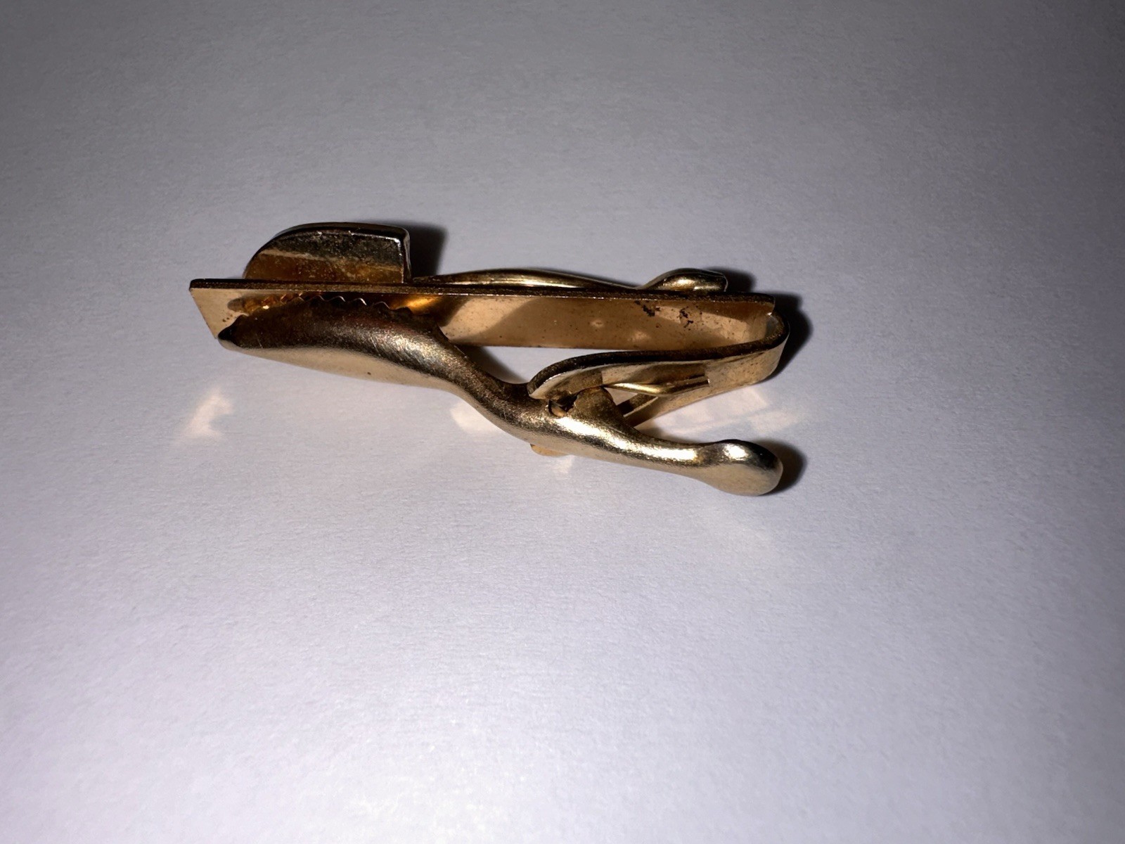 Vintage SHOVEL Tie Bar/Clip Goldtone Construction Tool Gardener Memorabilia