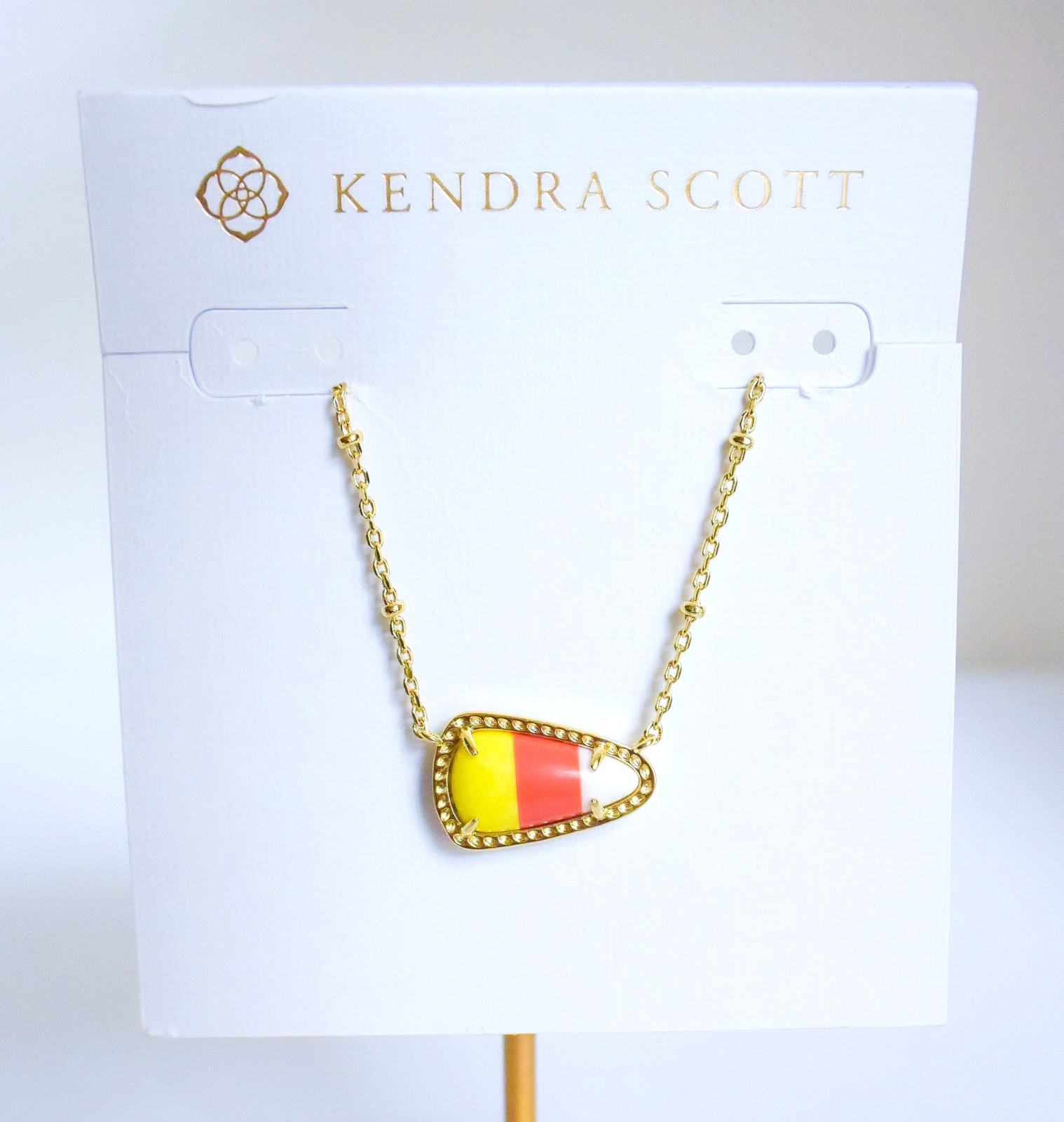 *Kendra Scott* Candy Corn Gold Short Pendant Necklace – NEW! – (rv: $55!)