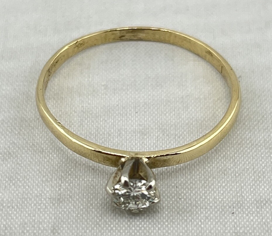14k 1.35g Yellow Gold .24ct Solitaire Diamond Ring Size 8.5 Classic!!!