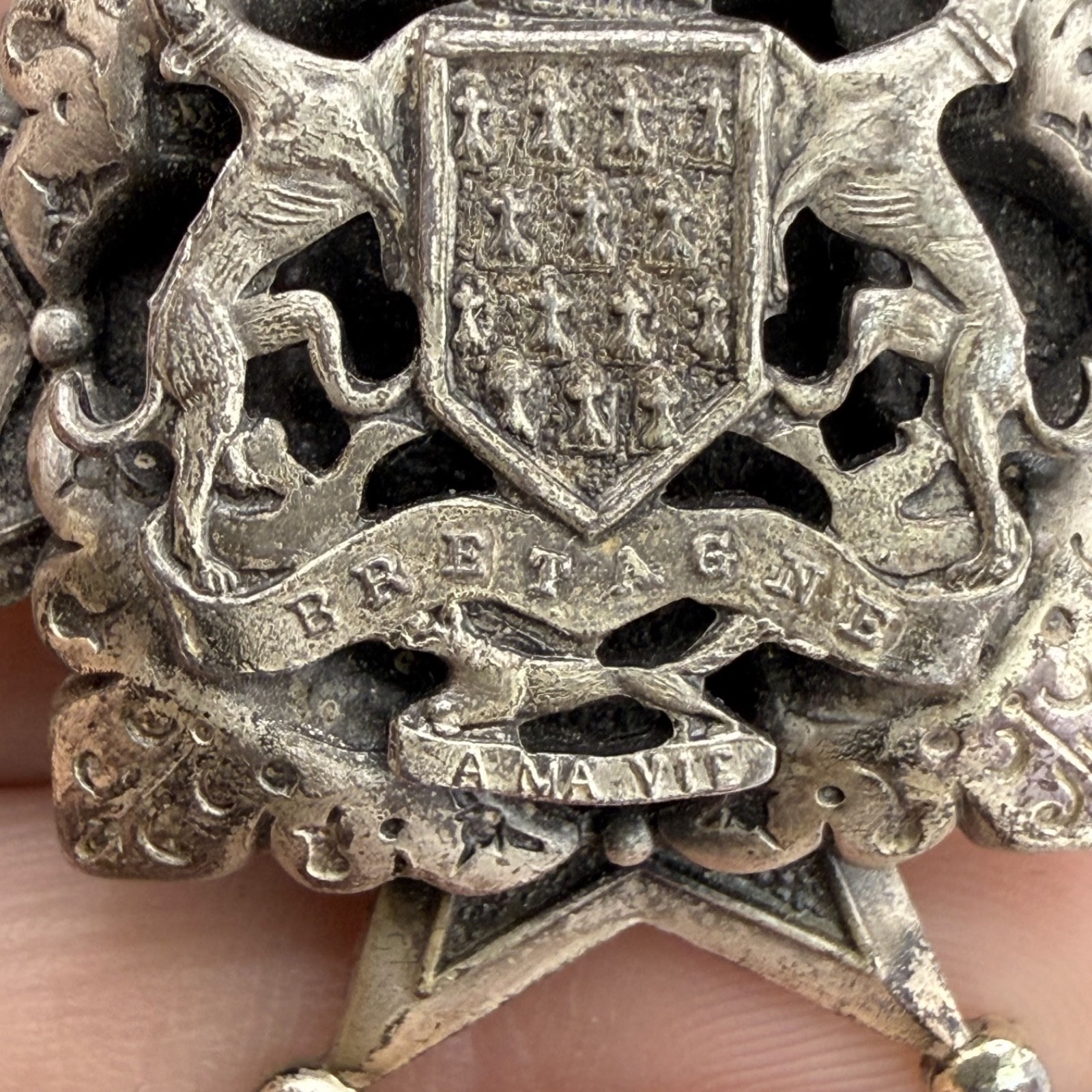 Vintage Coat of Arms Brooch Heraldic British Silver Tone