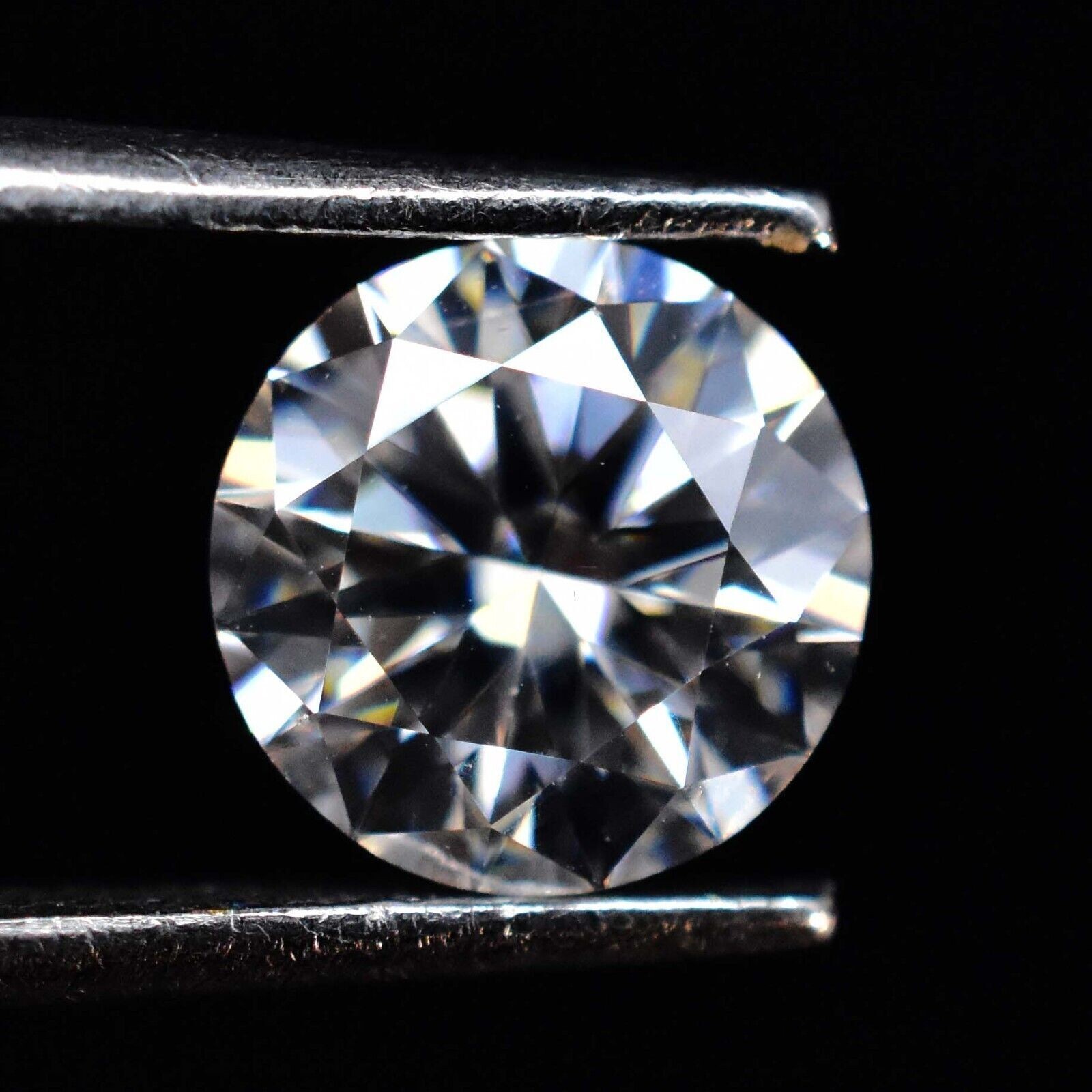Lab Grown Round Diamond 2.01 Ct D Color VVS1 IGI Certified CVD Stone