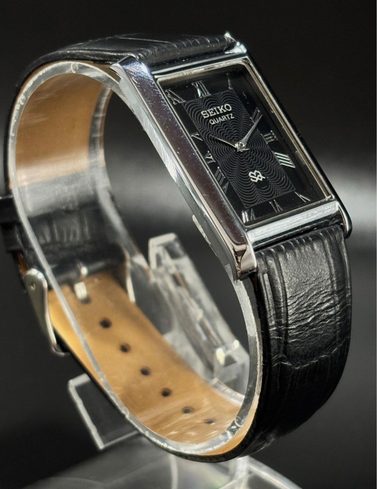 Vintage Rare Seiko Slim Quartz Men’s Wrist Watch With Free DDP Shipping