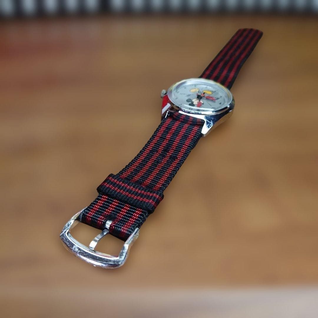 SEIKO Disney Time Mickey Mouse Manual 3.4mm Silver Dial 1970s Wristwatch