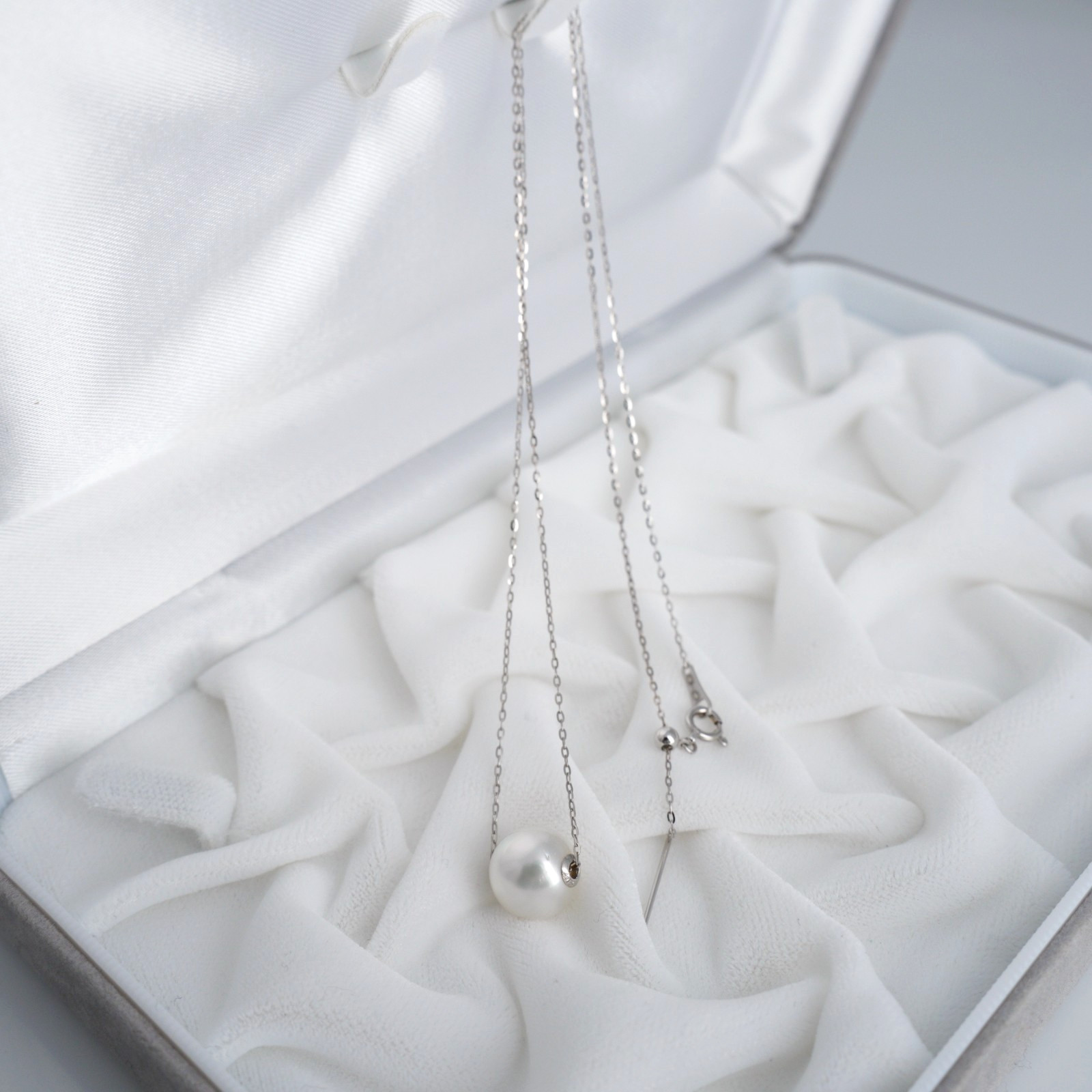Big 10.1mm White South Sea Pearl Pendant Necklace 18K White Gold, Adjustable 18″