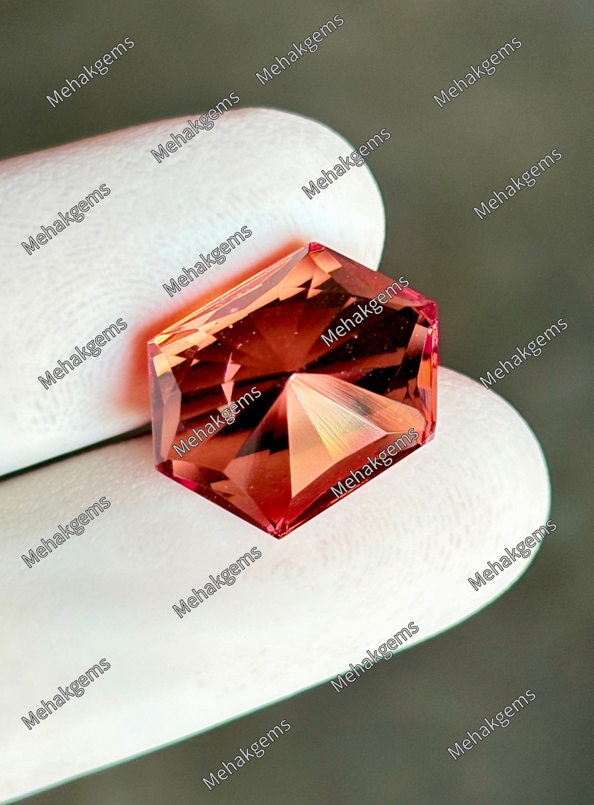 16 Ct Color Changing Zultanite Gemstone, Custom Fantasy Cut Hexagon Diaspore